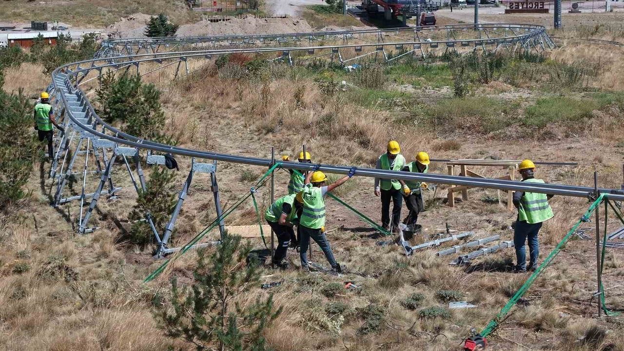 Erciyes'te 1.100 metrelik gece ve gündüz kızak rotası yükseliyor