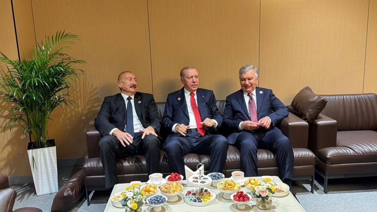 Erdoğan Bişkek'te Aliyev ve Mirziyoyev ile bölgesel gündemi değerlendirdi