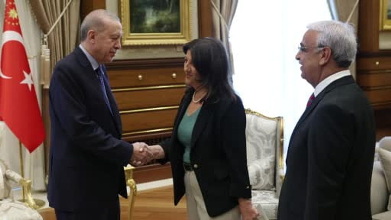 Erdoğan DEM Parti İmralı heyetini kabul etti, Pervin Buldan ve Mithat Sancar katıldı