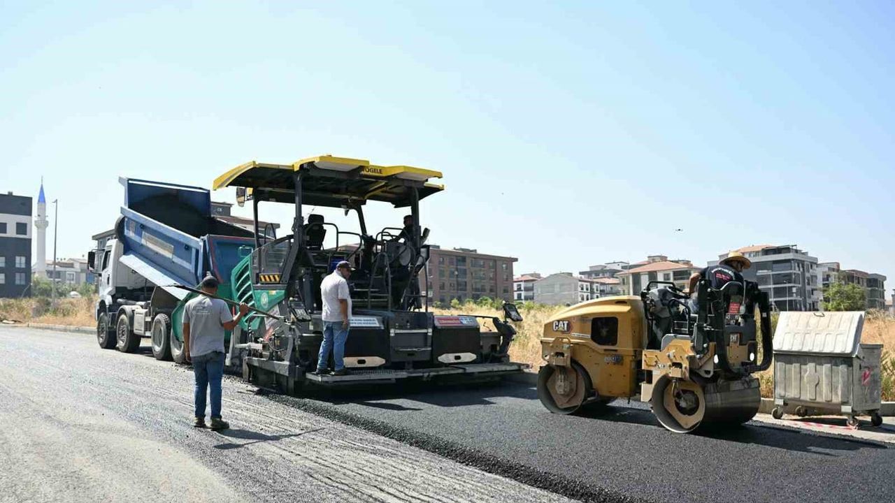 Ergenekon'un ana arterleri sıcak asfaltla yenileniyor