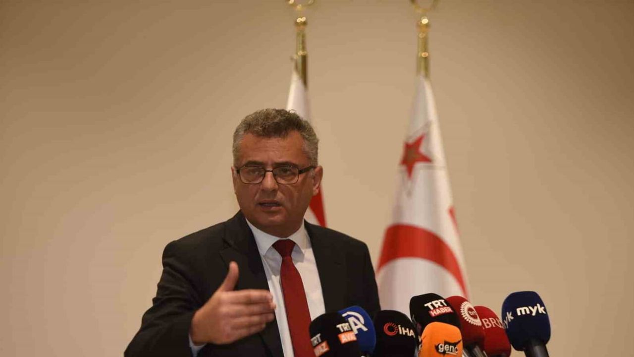 Erhürman: Barcelona kampını engelleme girişimleri insanlık açısından hezimet