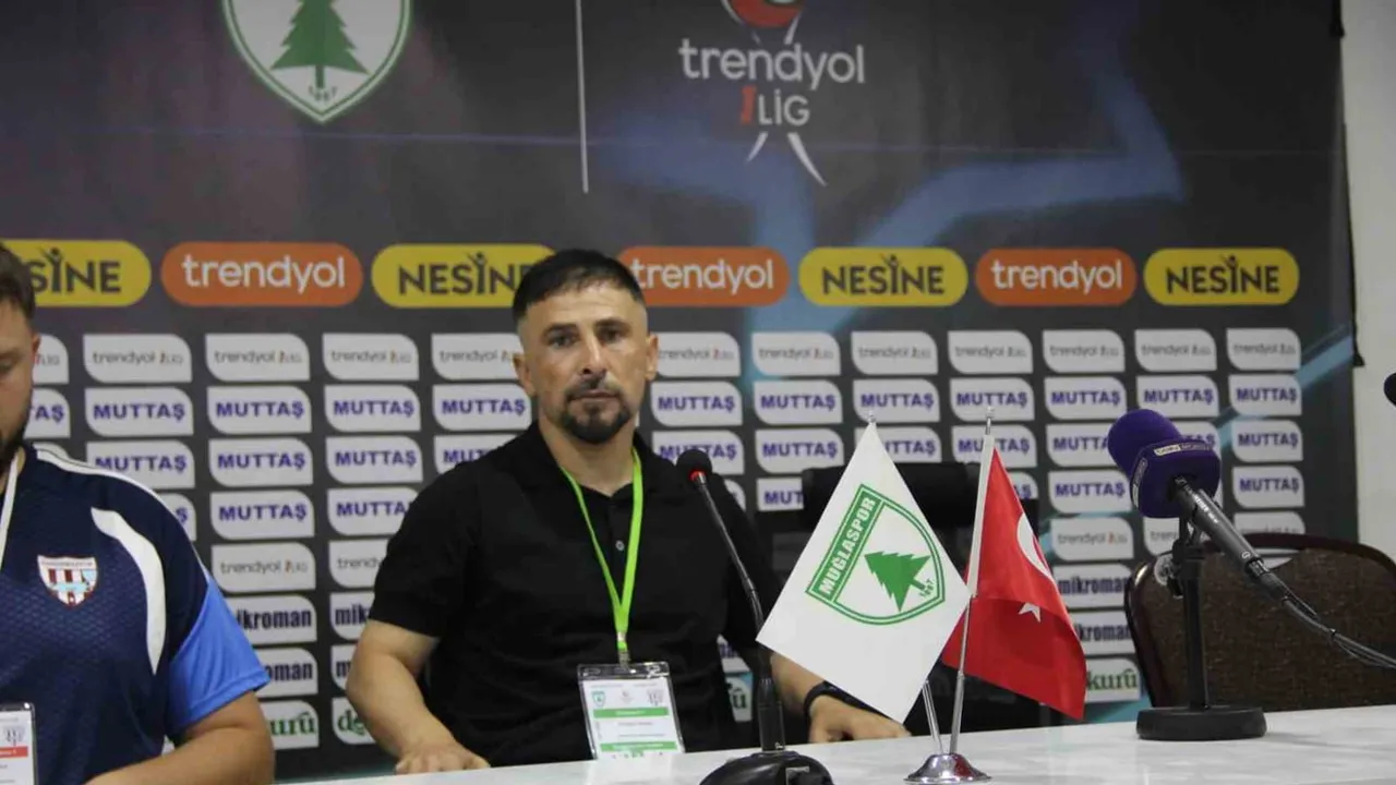 Ertuğrul Arslan: oyundan memnun değilim, daha üretken bir Bandırmaspor hedefliyoruz