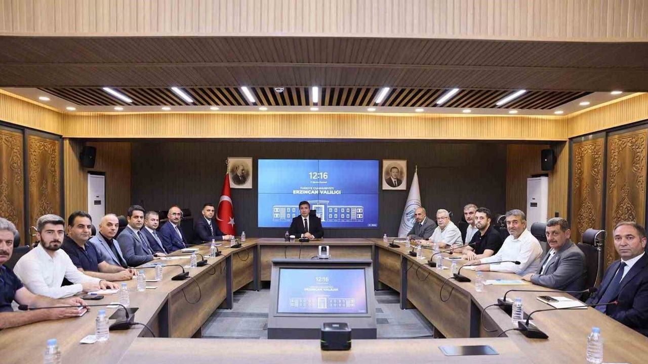 Erzincan İl Özel İdaresi toplantısında yatırımlar ve hizmetler masaya yatırıldı