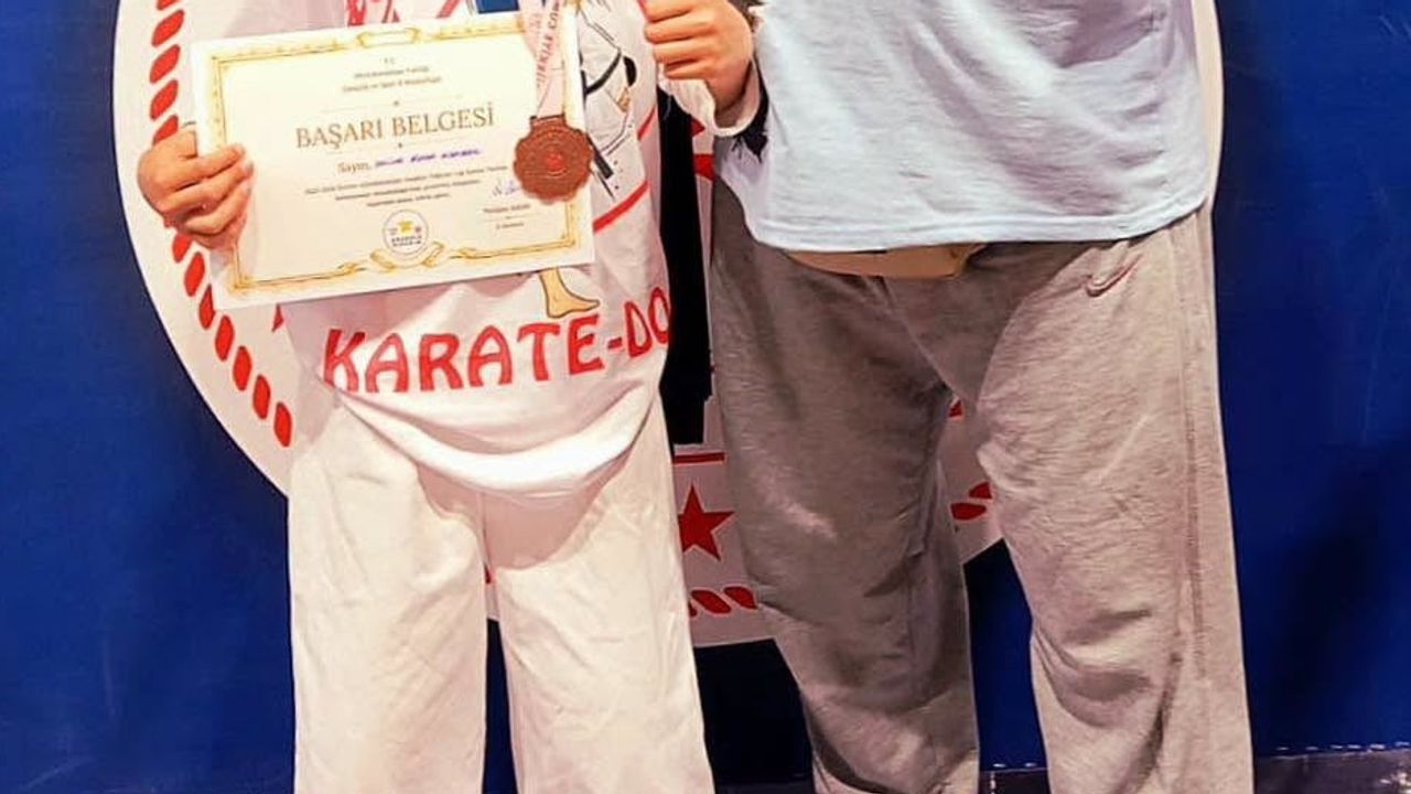 Erzincanlı karateci Albayrak bronz madalya kazandı