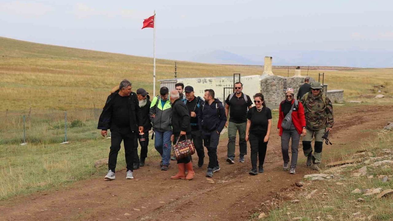 Erzurum'da Allahuekber'e yürüyüşle 30 Ağustos anması