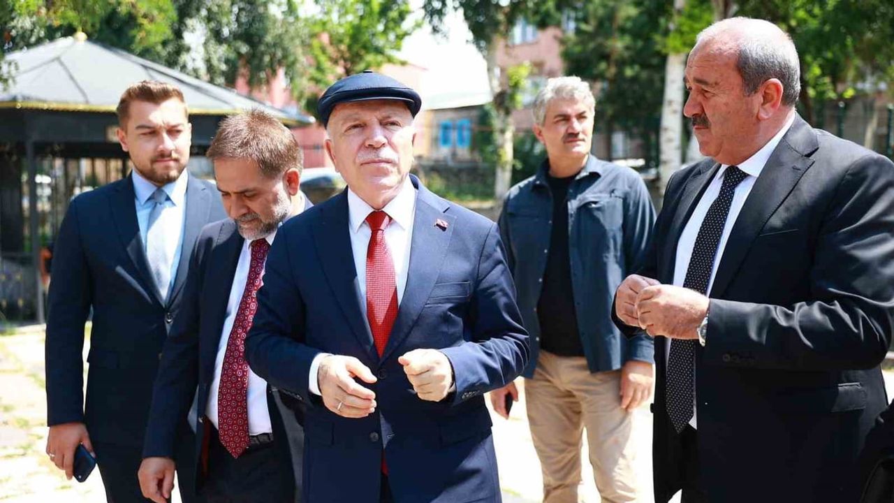 Erzurum'da cami çevresi yenileniyor: tarih ve maneviyat ön planda