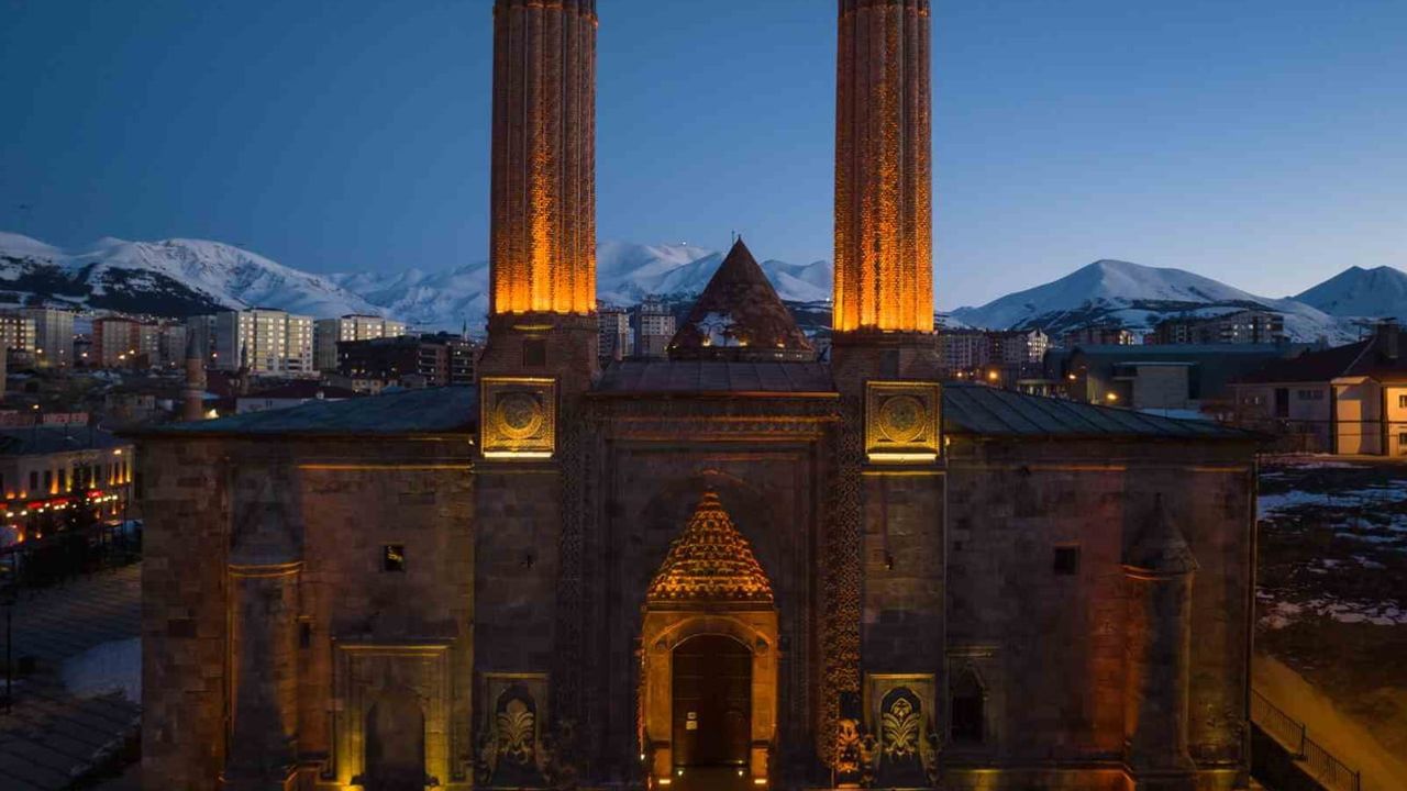 Erzurum'da dokuz gün: kültür yolu festivali tarih ve lezzeti bir araya getiriyor