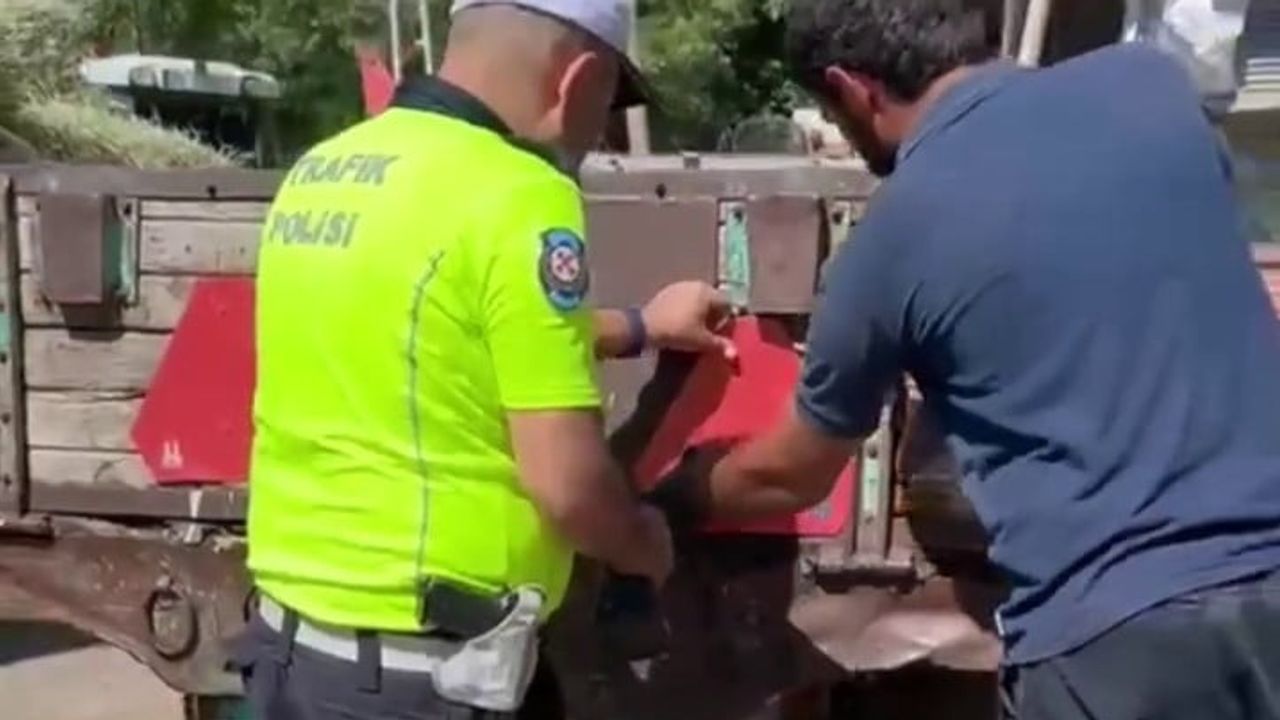Erzurum'da kırsal yollarda görünürlüğü artıran reflektör kampanyası