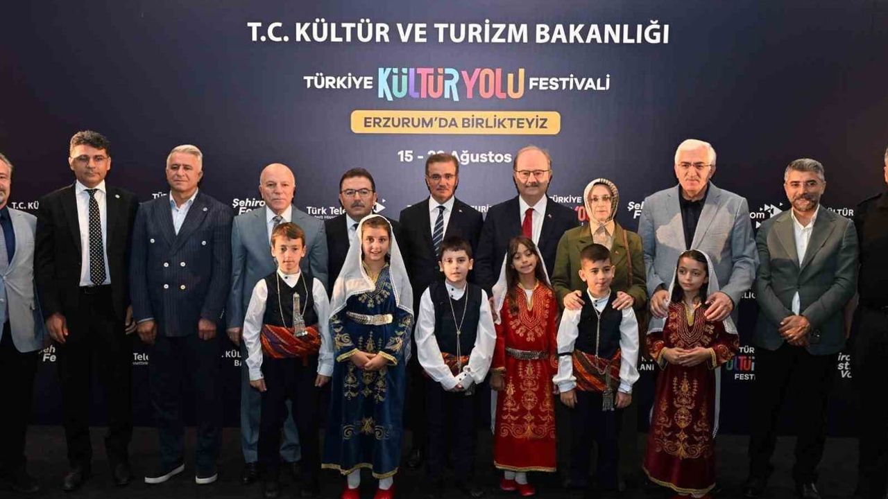 Erzurum'da kültür yolu festivali başladı: tarihi mekanlardan sahnelere dokuz gün