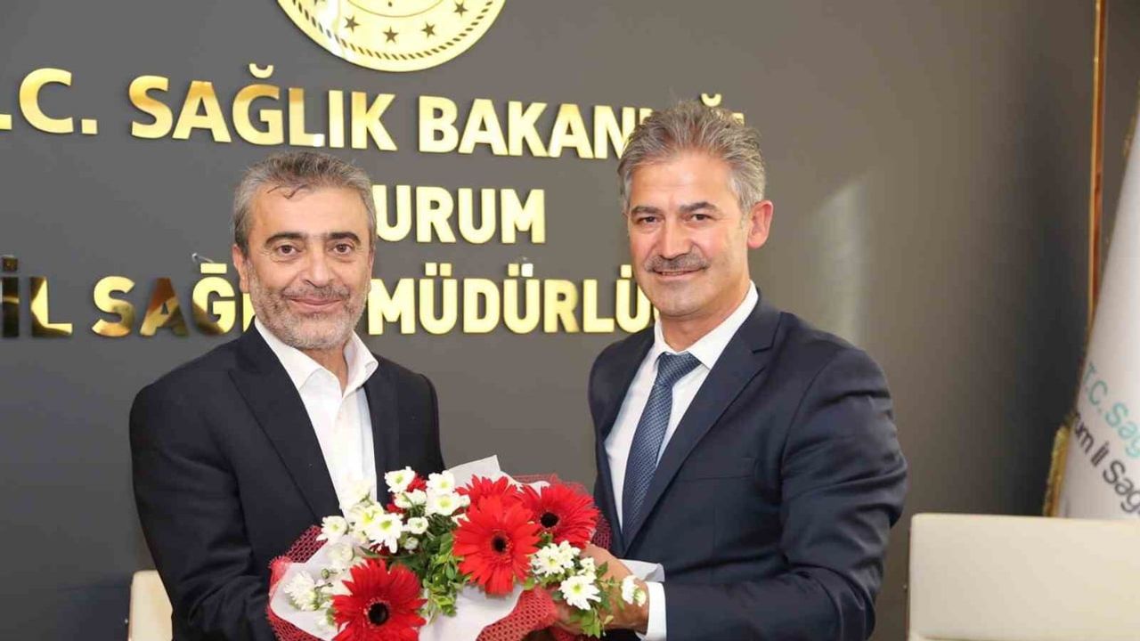 Erzurum’da sağlıkta yeni dönem: hizmet bayrağı Bedir’den Meral’e geçti