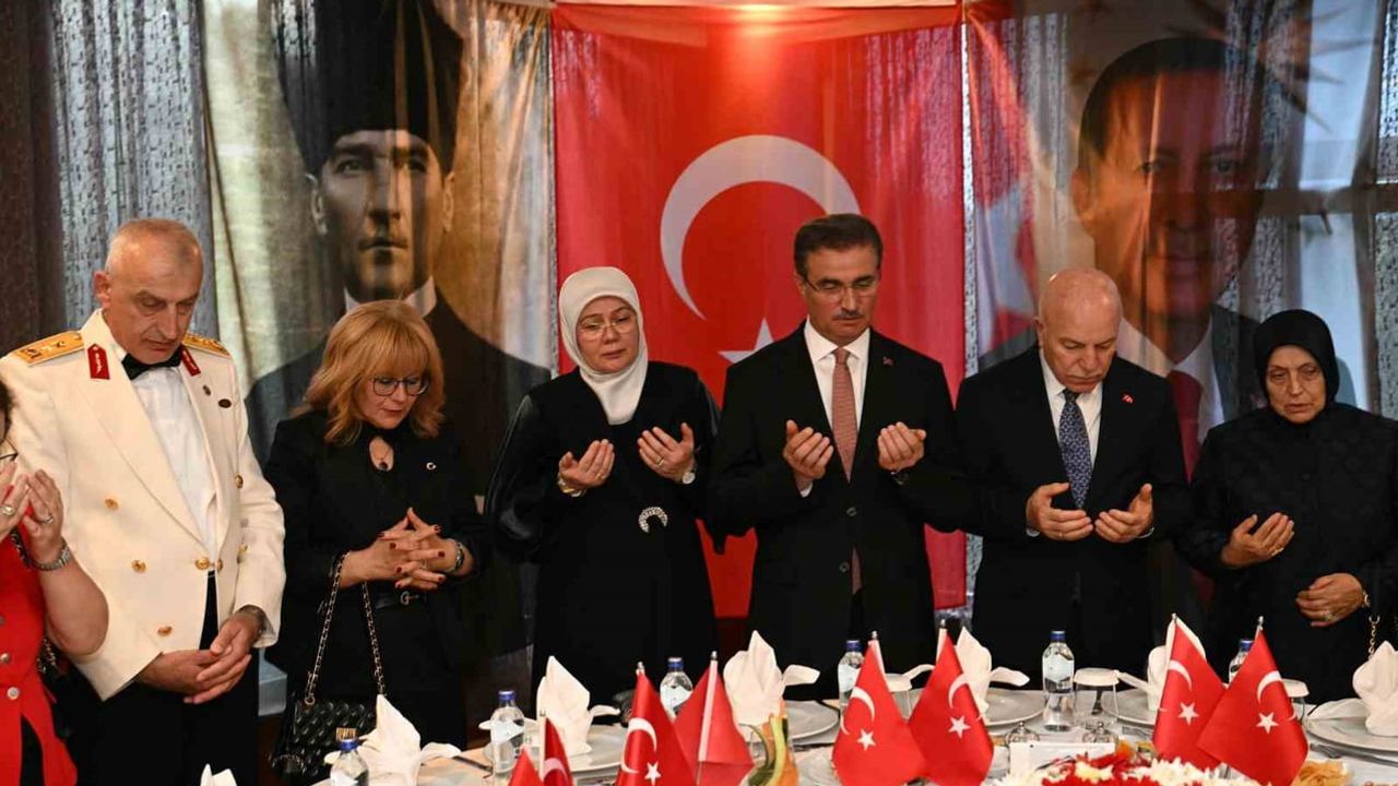 Erzurum'da vali Baruş'un 30 Ağustos kabul töreni: zaferin anlamı ve tarihsel bağlamı