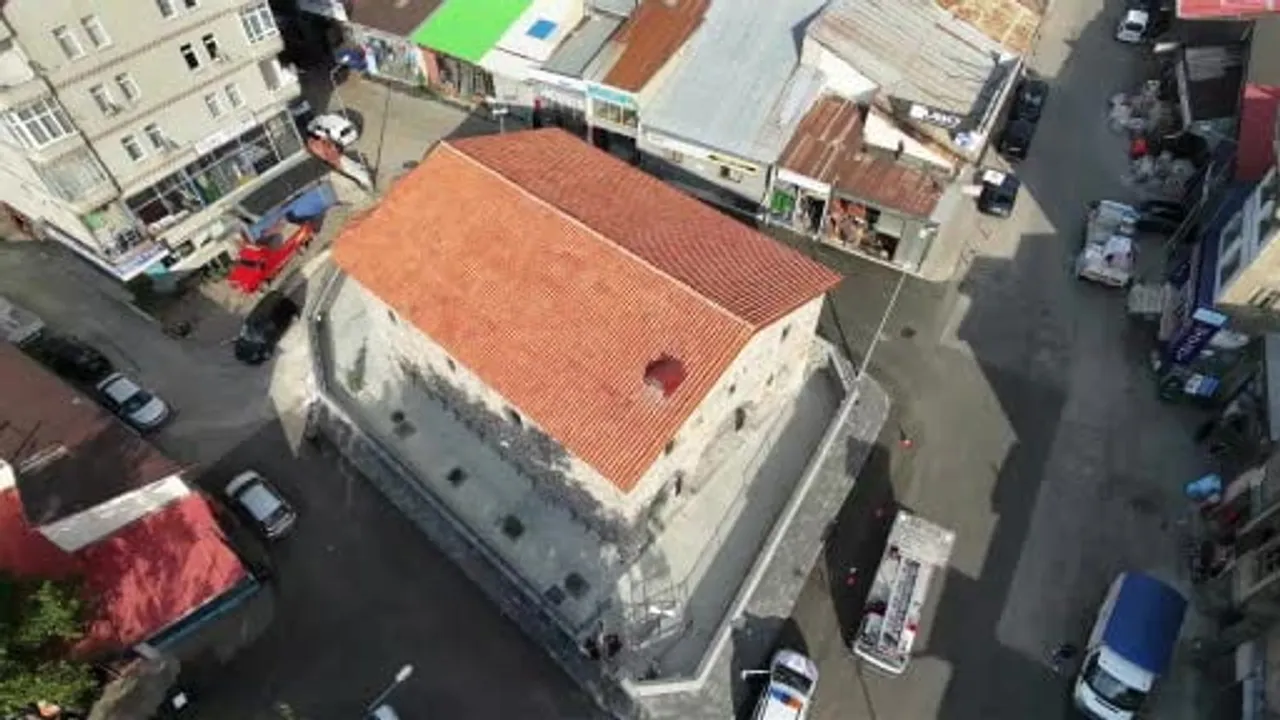 Erzurum’un fetih camisinde gün yüzüne çıkan pantokrator freski ibadetle mirası buluşturuyor