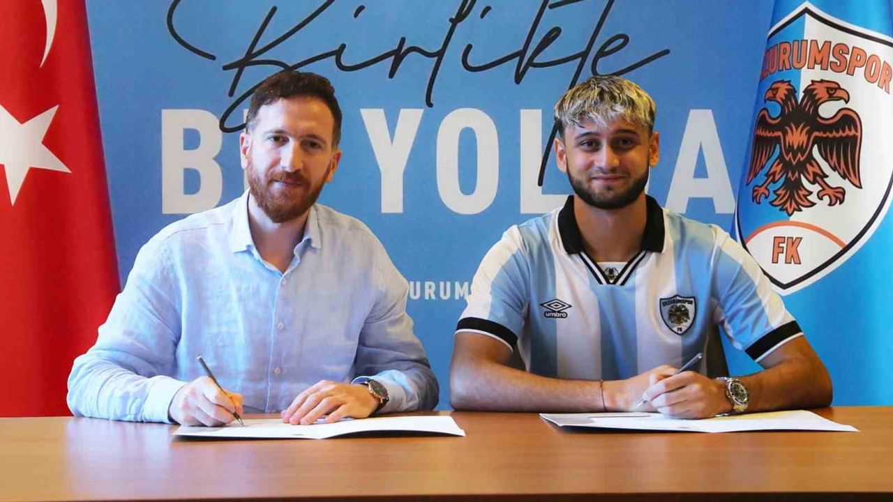 Erzurumspor genç forvet Nariman Akhundzada'yı kadrosuna kattı