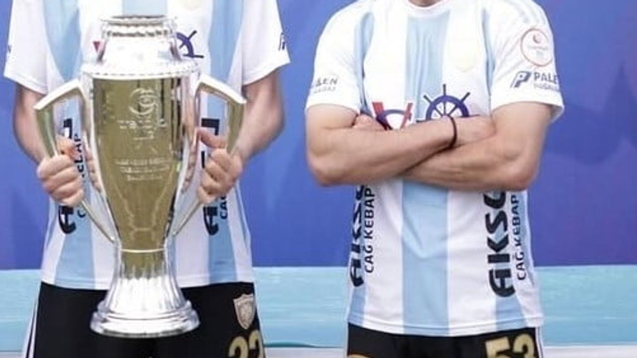 Erzurumspor'un süreklilik simgeleri: Yumlu ve Ovacıklı beş yılı tamamladı