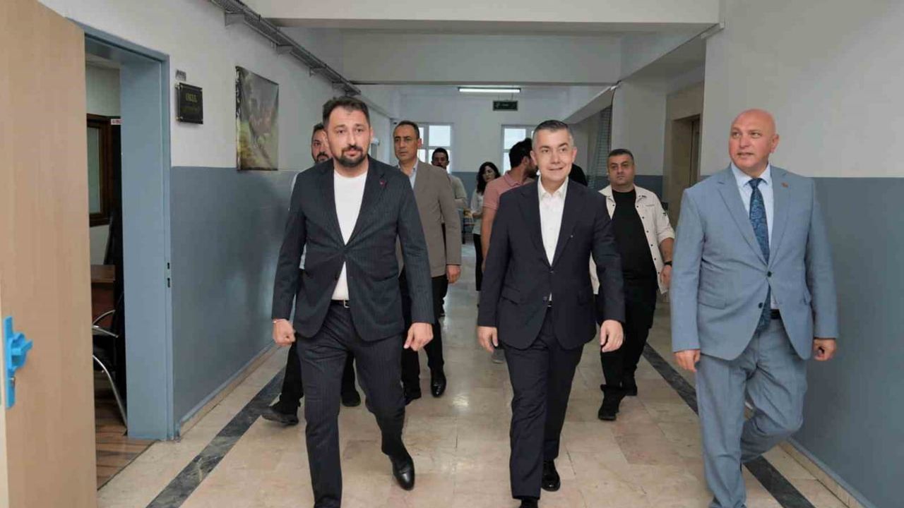 Esenyurt'ta kapsamlı hazırlık: okullar ve spor tesisleri yeni döneme hazırlanıyor