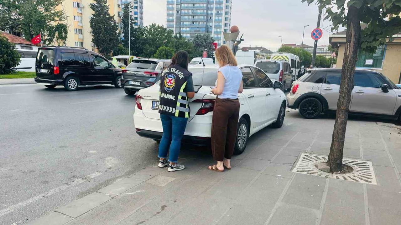 Esenyurt'ta önüne geçip ani fren yapan sürücüye 12 bin lira ceza