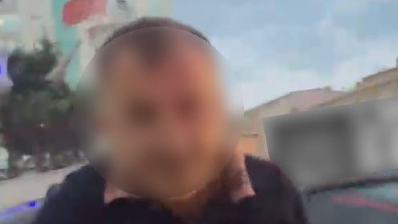 Esenyurt'ta yol verme tartışması saldırıya dönüştü, anlar cep telefonu kamerasında