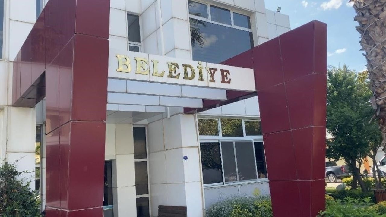 Eski belediye başkanının yakın çevresine operasyon: iki makam şoförü gözaltında