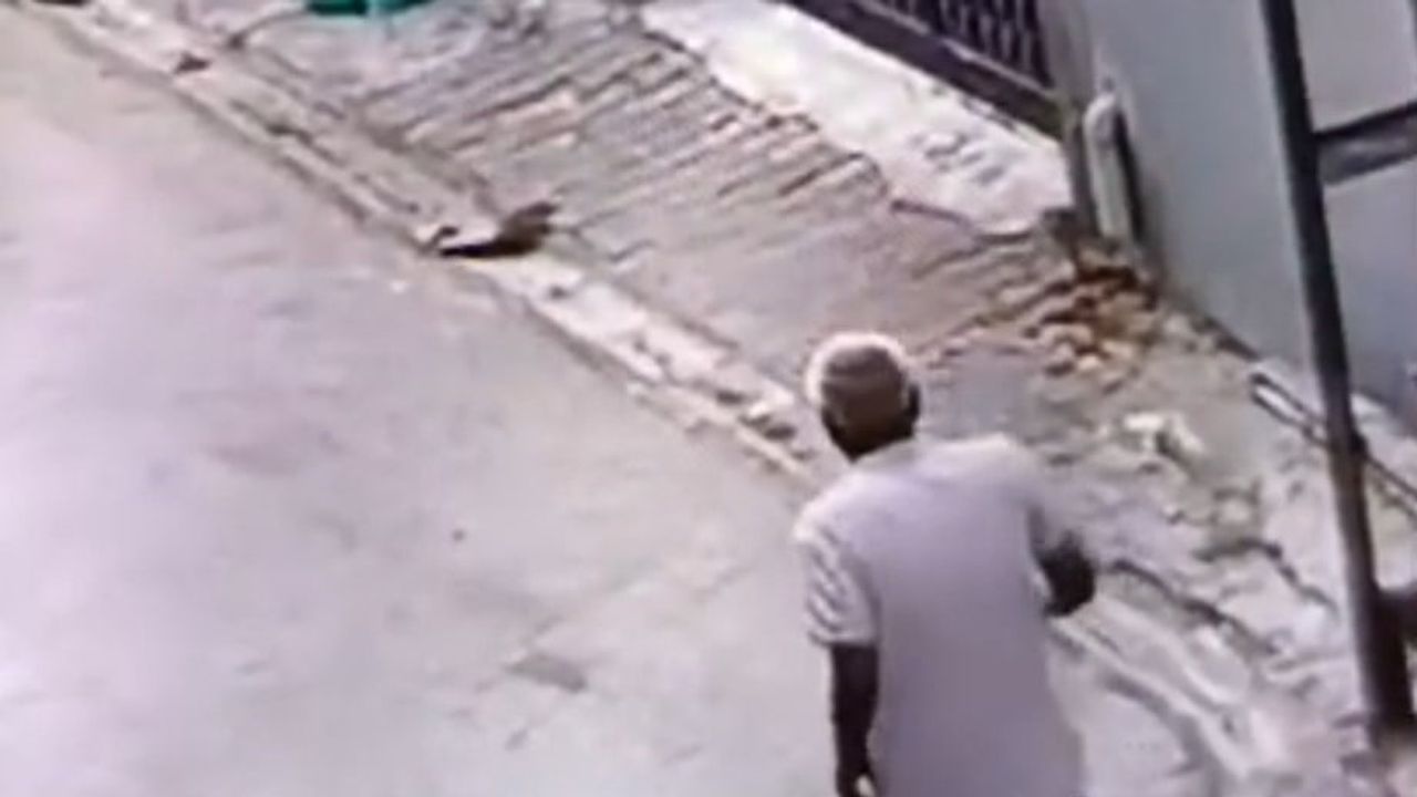 Eski eşinin tehditlerinden 13 gün sonra evinde 8 yerinden bıçaklandı