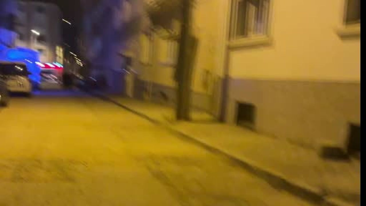 Eskişehir'de komşuların ihbarıyla bir dairede şüpheli ölüm, polis inceleme başlattı