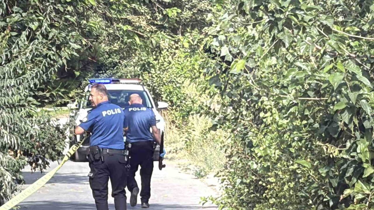 Eskişehir'de parkta pompalı tüfekle dolaşan şüpheli yarım saatte yakalandı