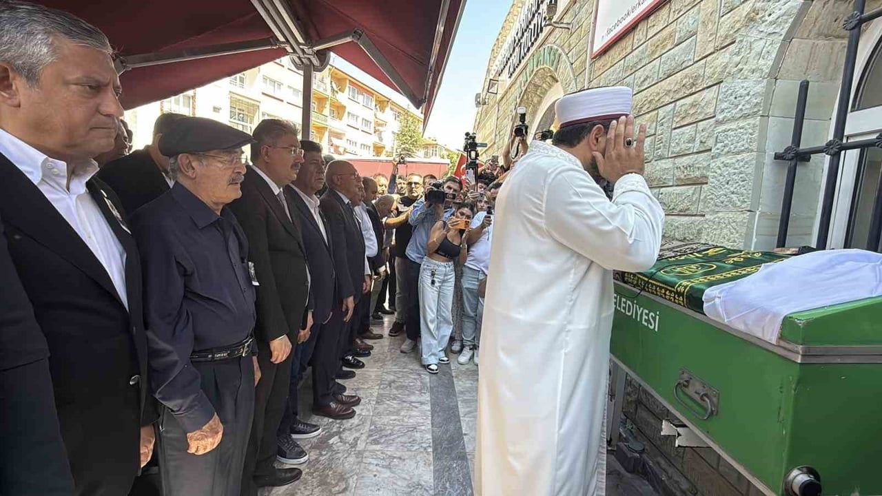 Eskişehir siyaseti güzin büyükerşen için bir araya geldi