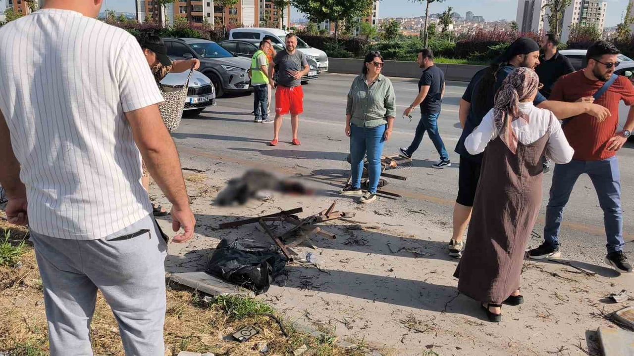 Etimesgut'ta Ayaş-Ankara Yolu'nda kaza: motosikletteki iki kişi yaralandı
