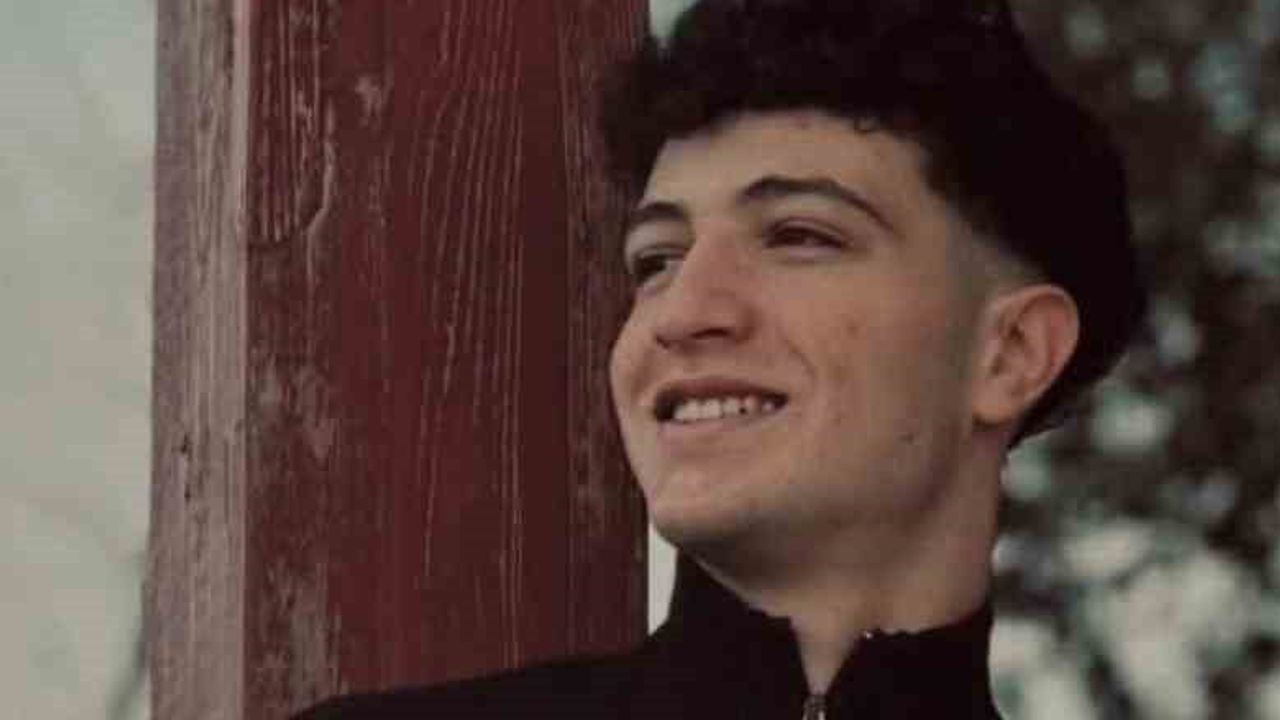 fatih'te barışma buluşması kanlı bitti: 19 yaşındaki genç hayatını kaybetti