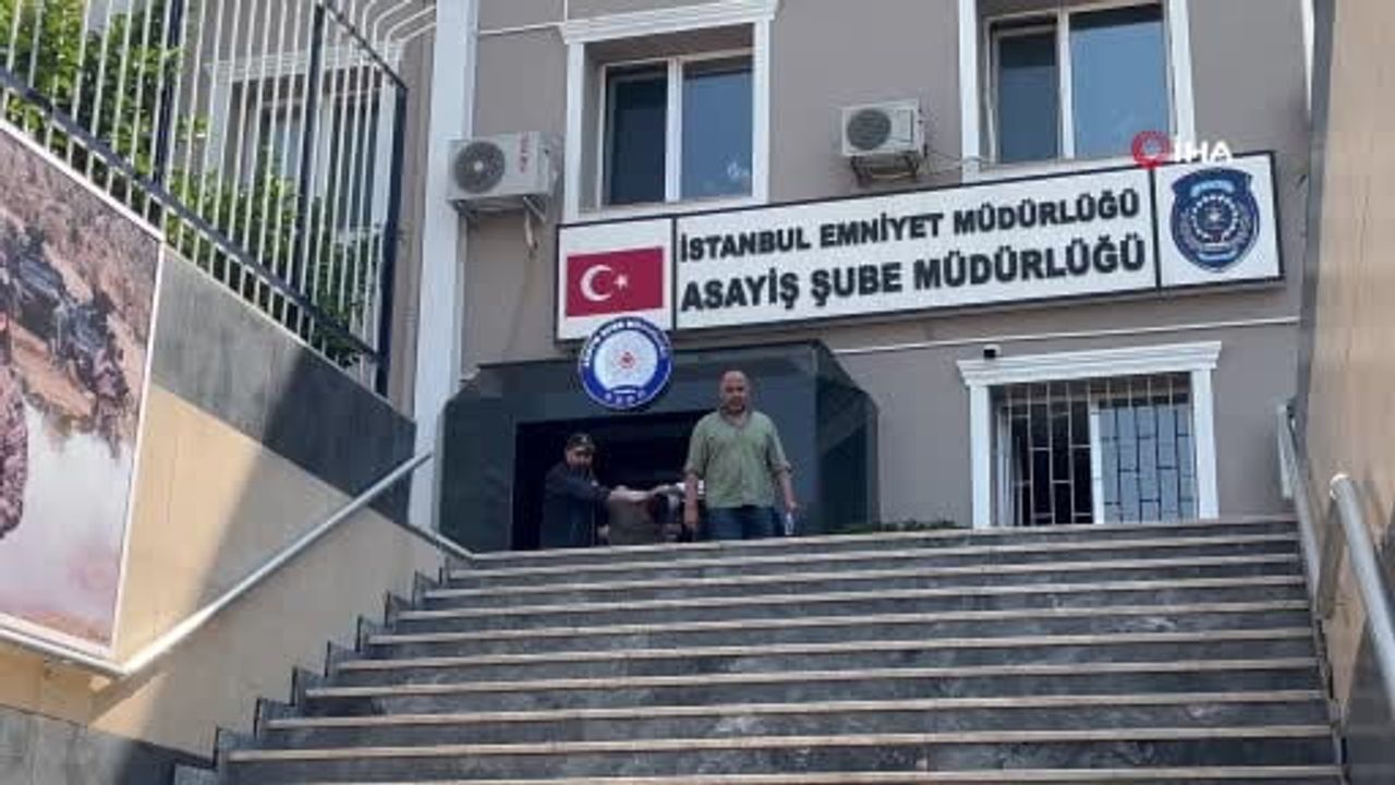 Fatih'te ölümle sonuçlanan bıçaklı kavgada iki zanlı adliyeye sevk edildi