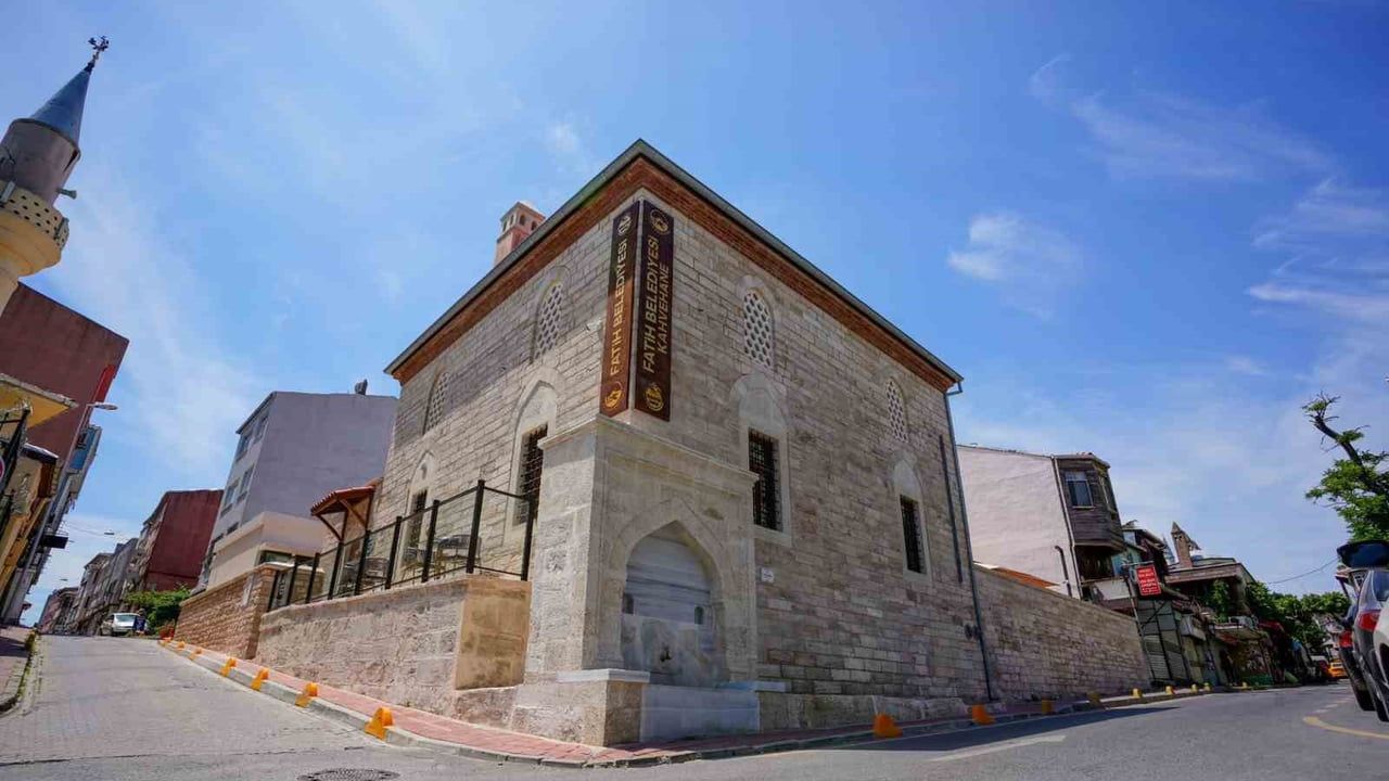 Fatih'te suyu ve hafızayı canlandıran çeşme restorasyonları
