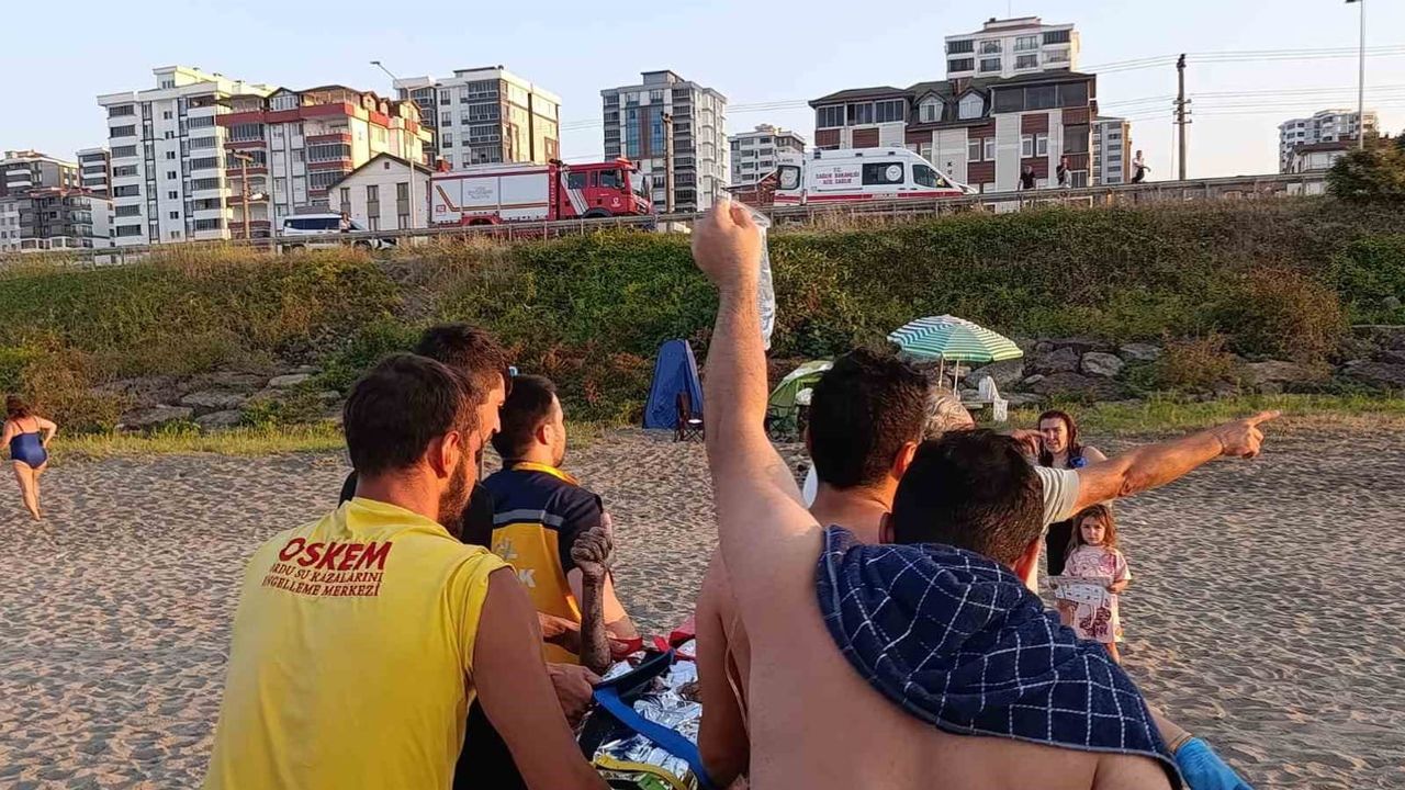 Fatsa sahilinde itfaiye müdahalesiyle dört çocuk kurtarıldı