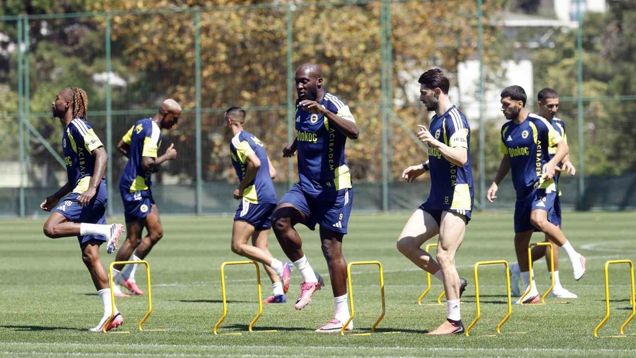 Fenerbahçe'de Lyon rövanşı için kontrollü ve tempolu hazırlık