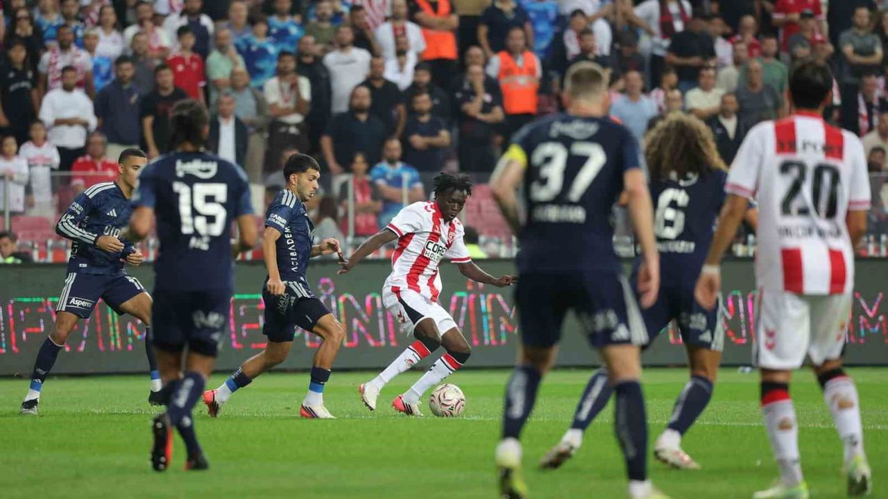 Fenerbahçe erken golle Samsunspor deplasmanında öne geçti