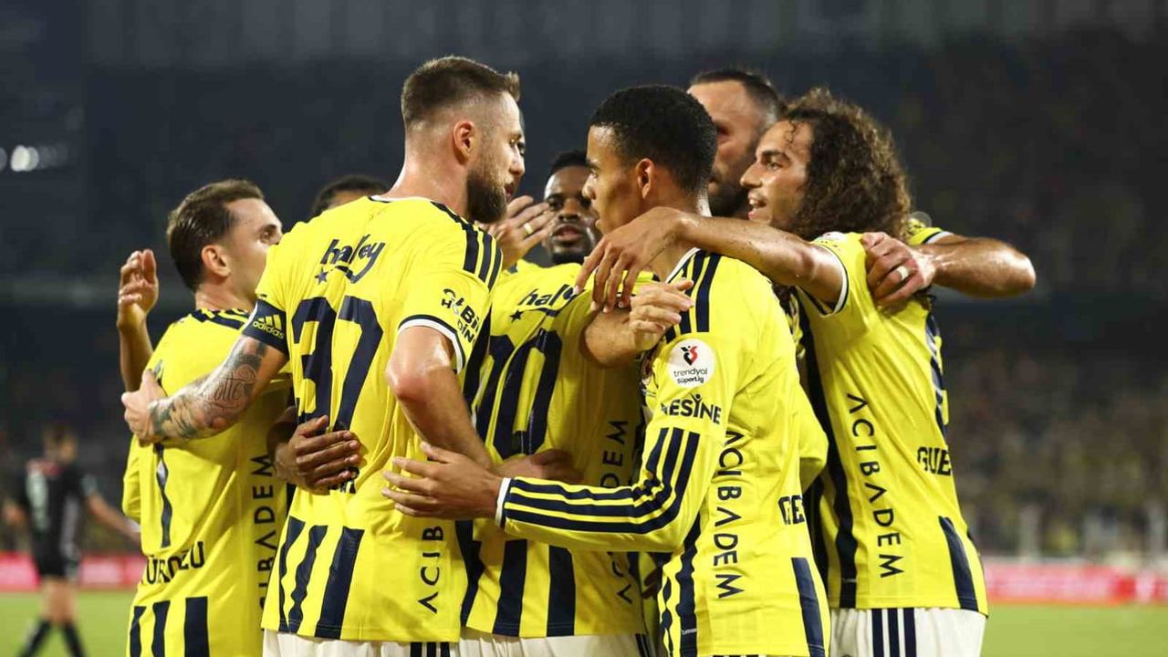 Fenerbahçe hücum hattıyla sezona moral verdi: 4-2'lik galibiyet