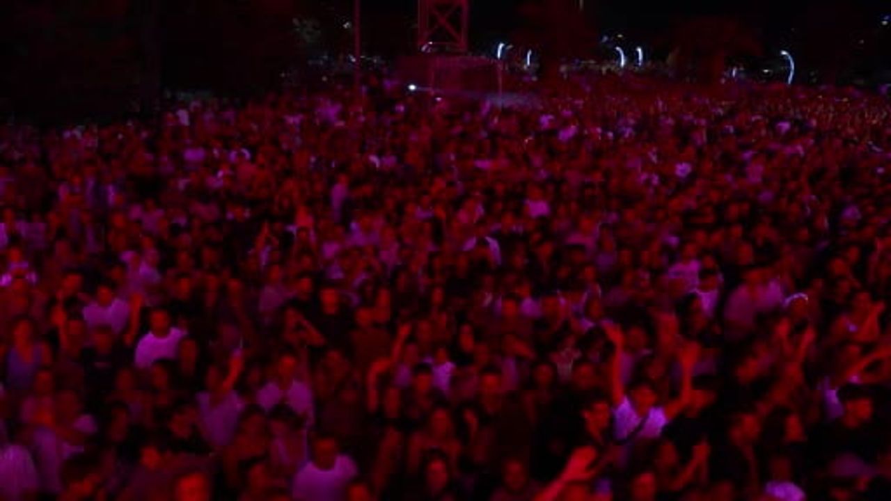 Ferhat Göçer ordululara unutulmaz bir gece yaşattı