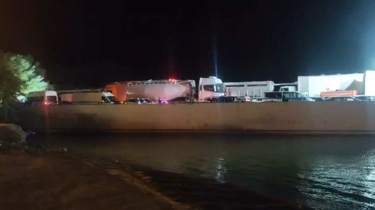 Feribotta motor arızası iskele önünde kısa bekleyiş