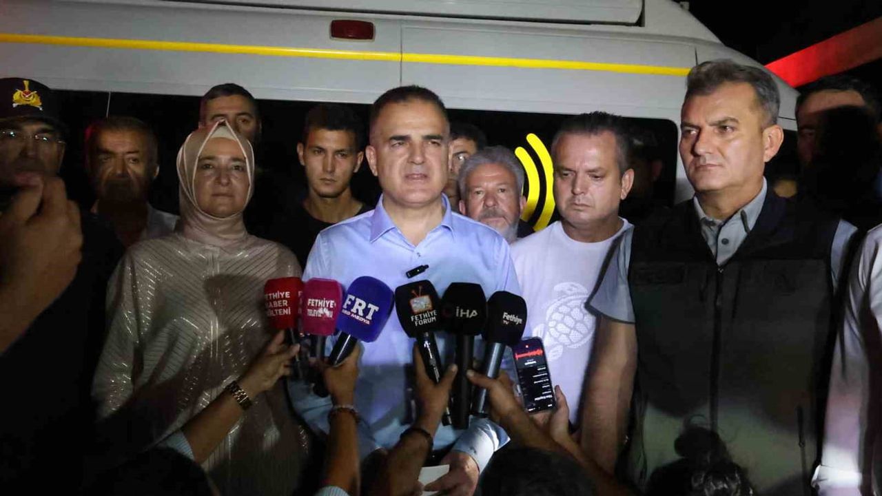 Fethiye'de orman yangını kontrol altına alındı, 16 huzurevi sakini dumandan etkilendi