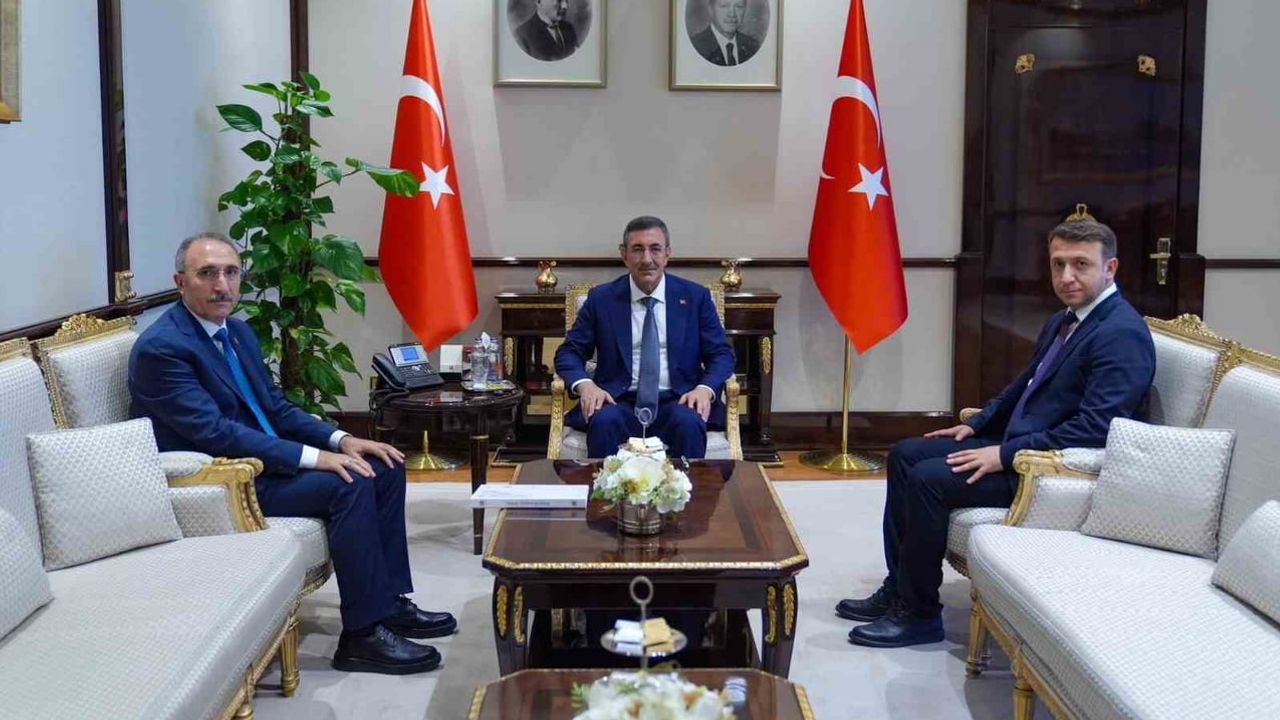 Fırat Üniversitesi rektörlüğünden Ankara temasları: yatırım ve akademik başarılar masada