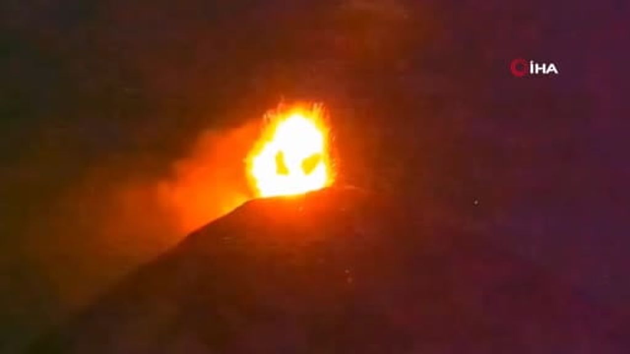 Fuego’nun sabah patlaması köyleri tahliyeye zorladı