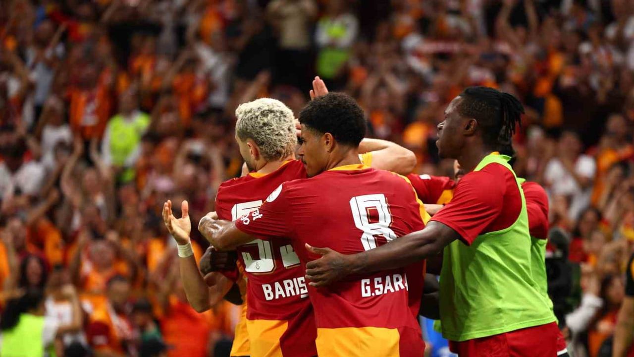 Galatasaray averajla liderliğe oturdu