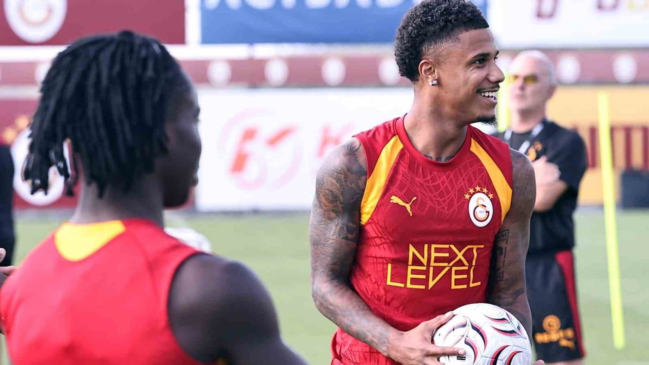 Galatasaray, Göztepe sınavına pas ve taktik çalışmalarıyla hazırlandı