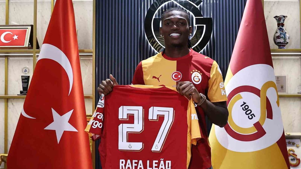 Galatasaray Leao ile dört yıllık sözleşme imzaladı