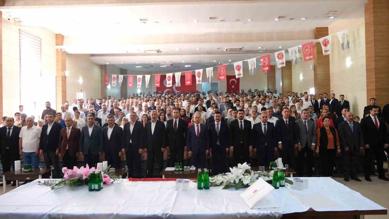 Gaziantep'te MHP'nin 9 ilçelik kongre maratonu tamamlandı