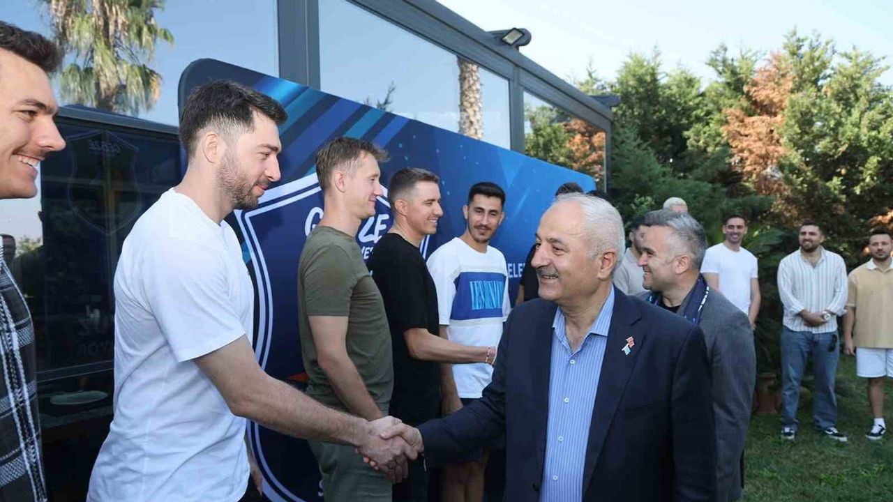 Gebze'de voleybolda yeni dönem: Efeler Ligi'ne hazır ekip