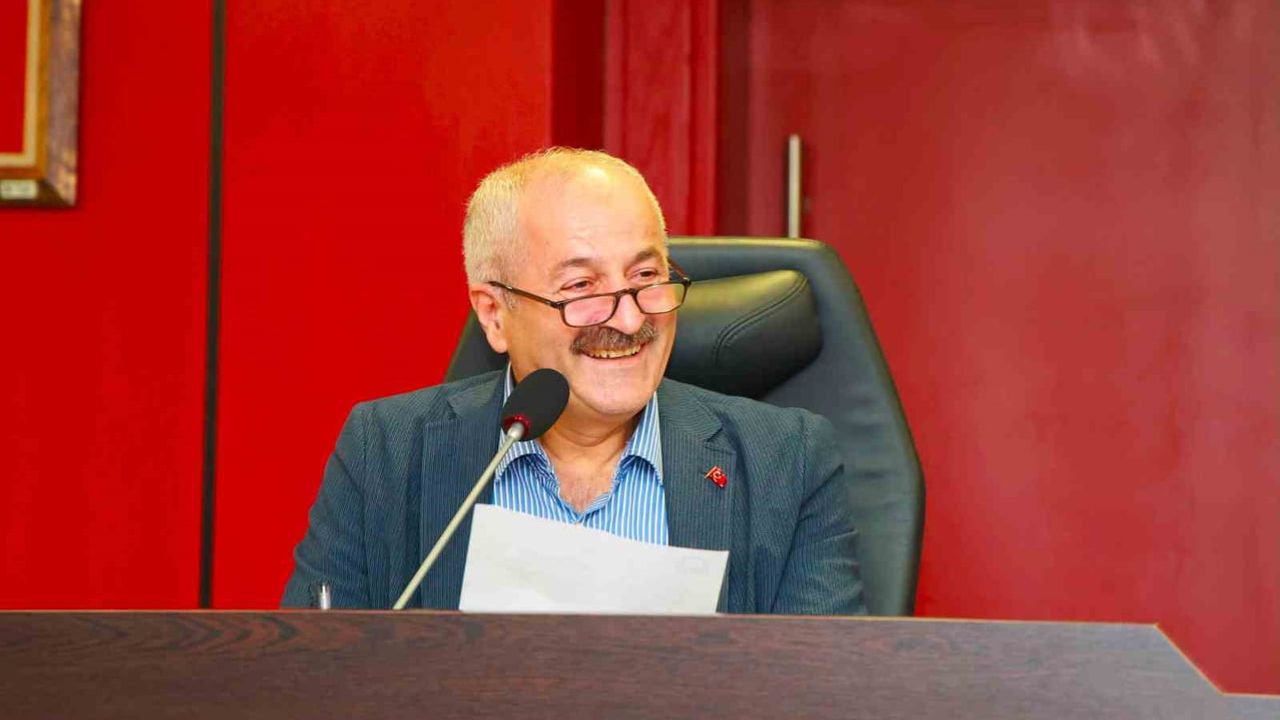 Gebze’den öğrencilere 12 bin TL eğitim desteği