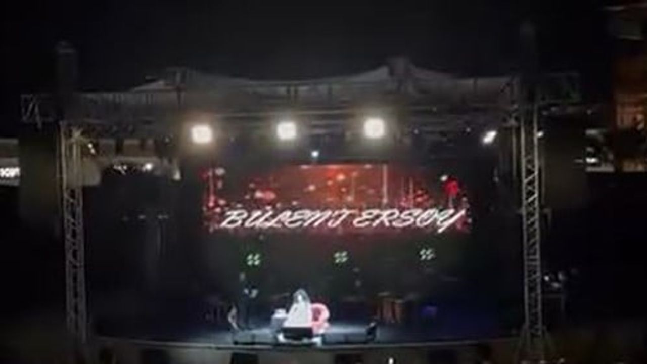 Gecikme ve küfür tartışması: Kuşadası konserinde gerilim