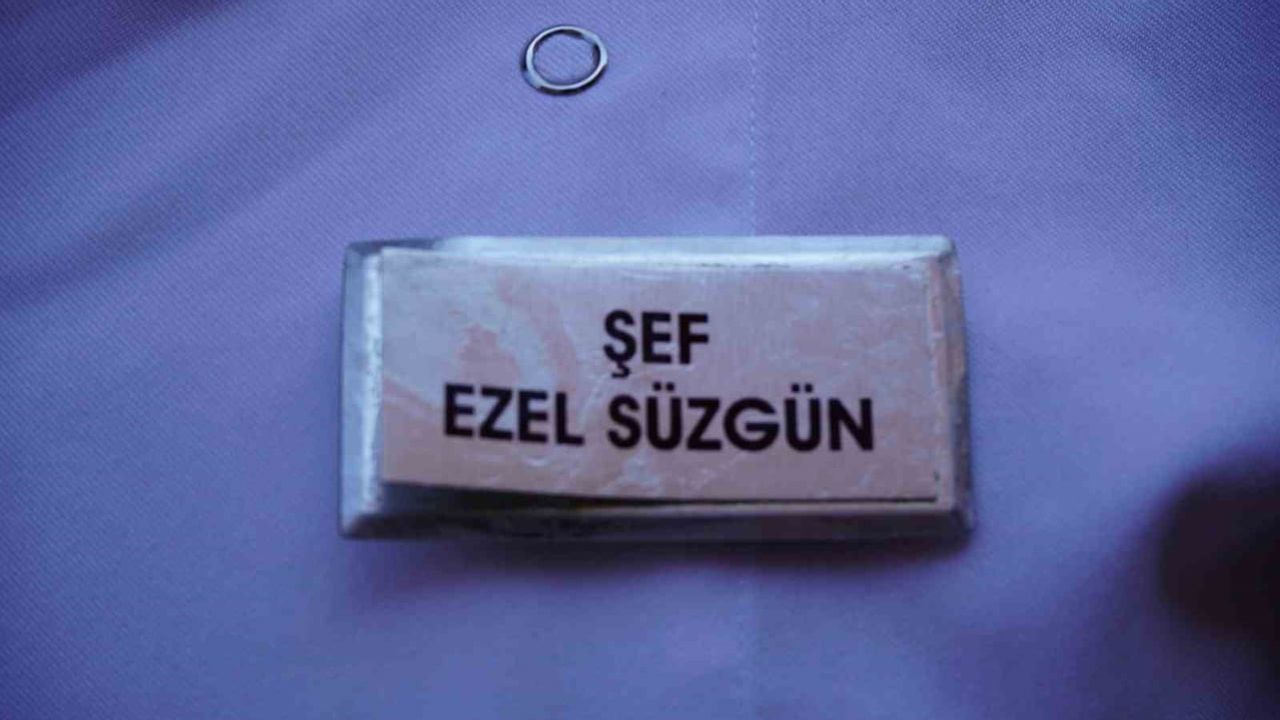 Genç ocağın başında: Uzun Çarşı'da 14 yaşında şef Türkiye'nin en iyisini hedefliyor