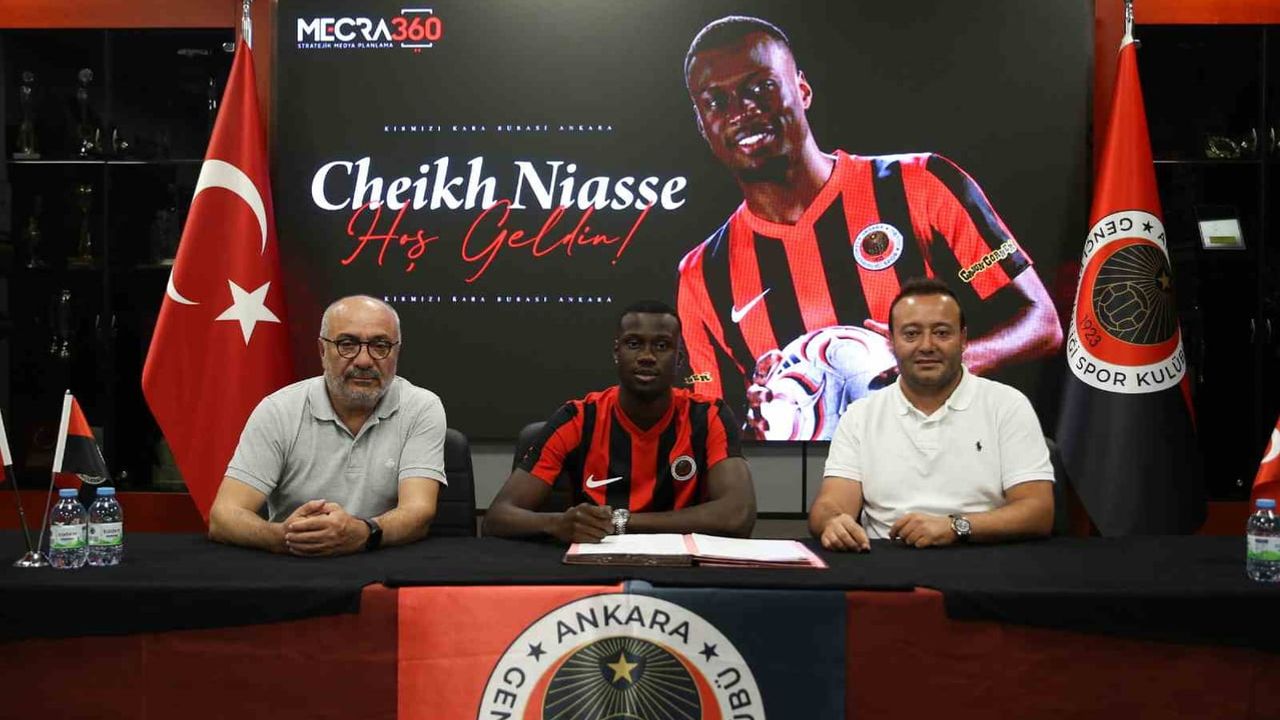 Gençlerbirliği'ne Serie B'den orta saha takviyesi: Cheikh Niasse sezon sonuna dek kiralandı