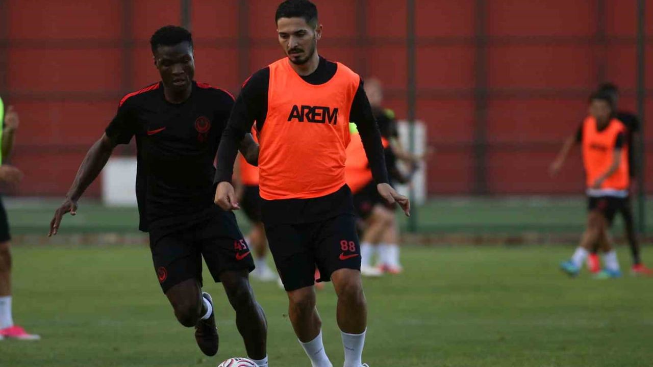 gençlerbirliği trabzonspor sınavına beştepe'de başladı, zafer göktuğ'a sürpriz kutlama