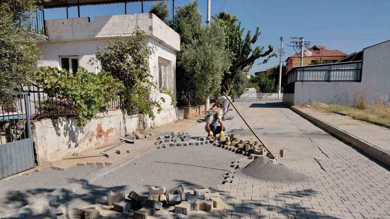 Germencik'te mahalle mahalle yol yenileme çalışmaları